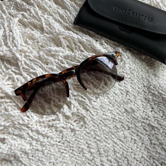 Accessories - super cute sunglasses in perfect unworn condition! case included as well :)
